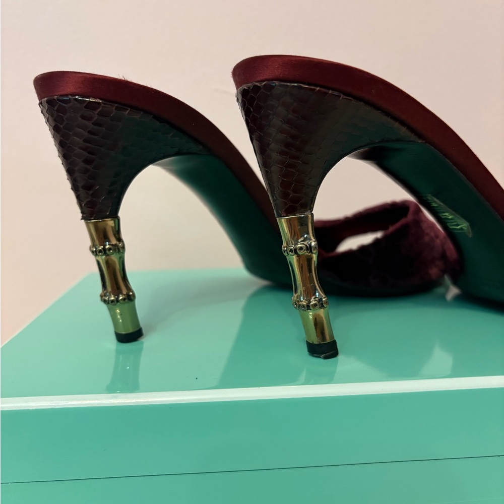 Gucci Burgundy Velvet Mules - Picture 3 of 15